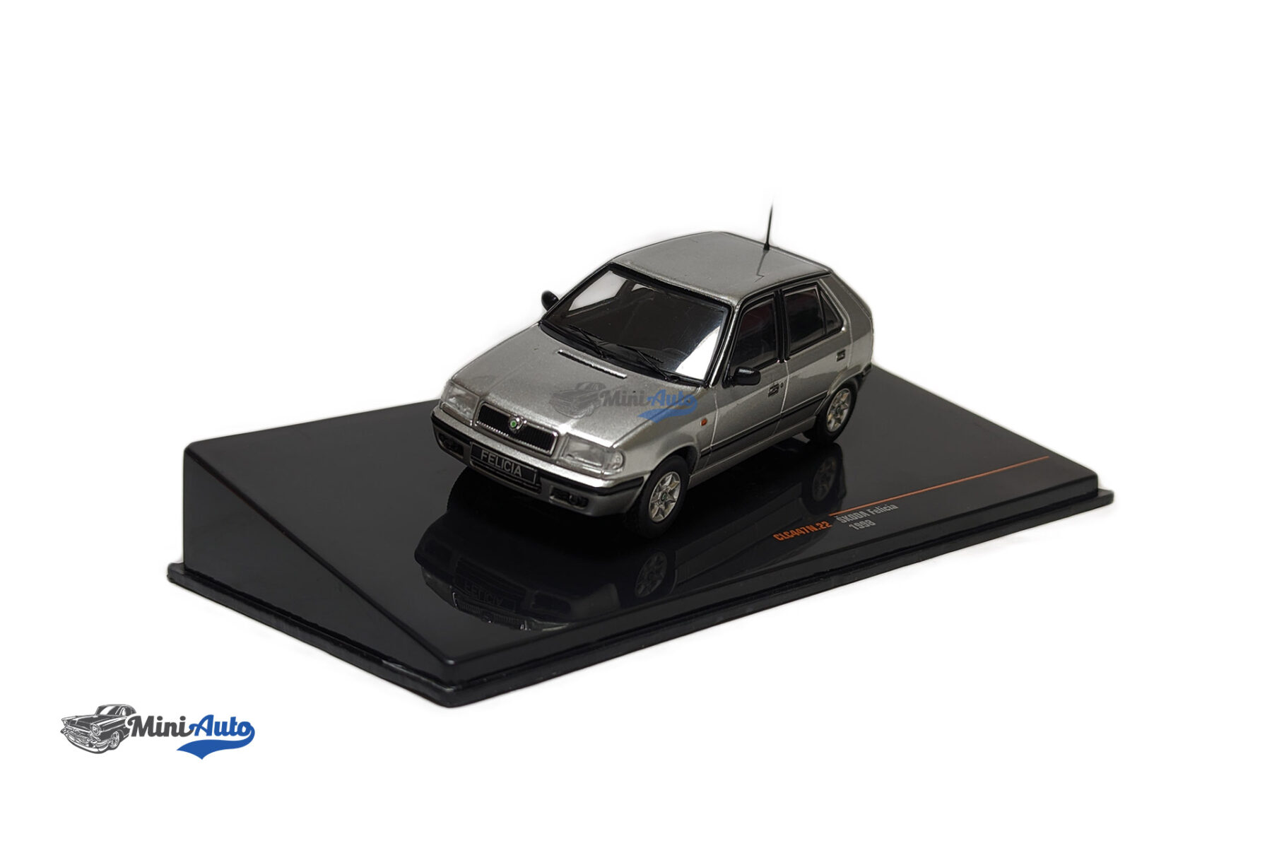 Skoda Felicia - 1998 - Silver - Image 3