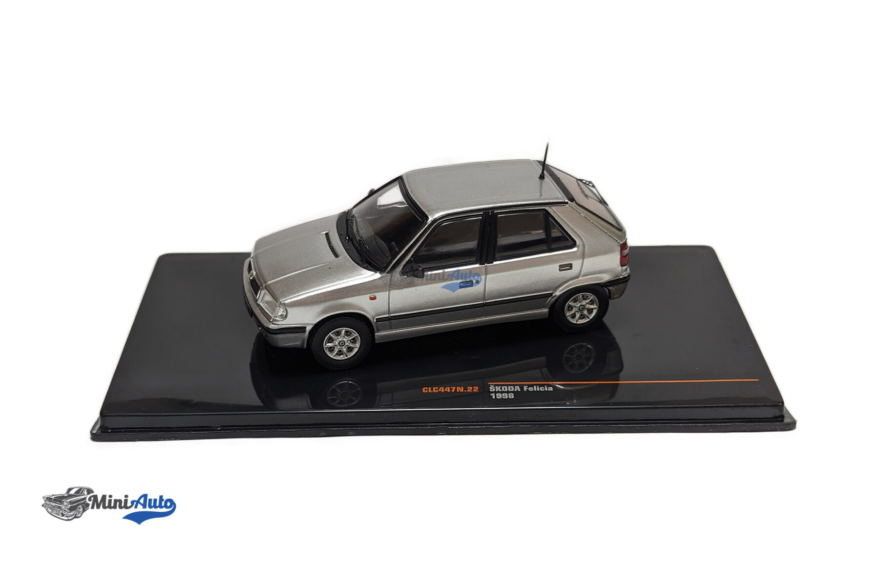 Skoda Felicia - 1998 - Silver - Image 2