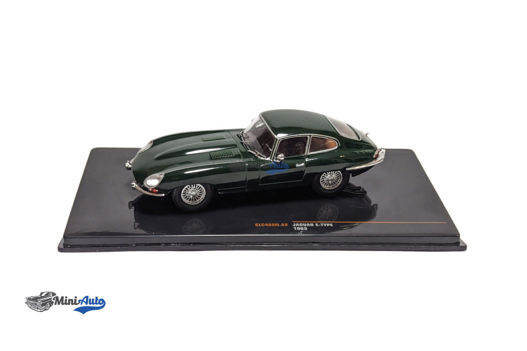 Jaguar E-Type - 1963 - Green - Image 2