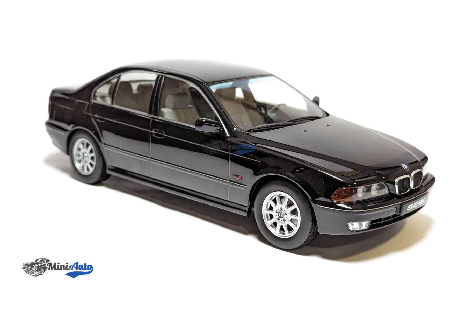 BMW - 5-series 528i (E39) Sedan - 1995 - Black - Image 5