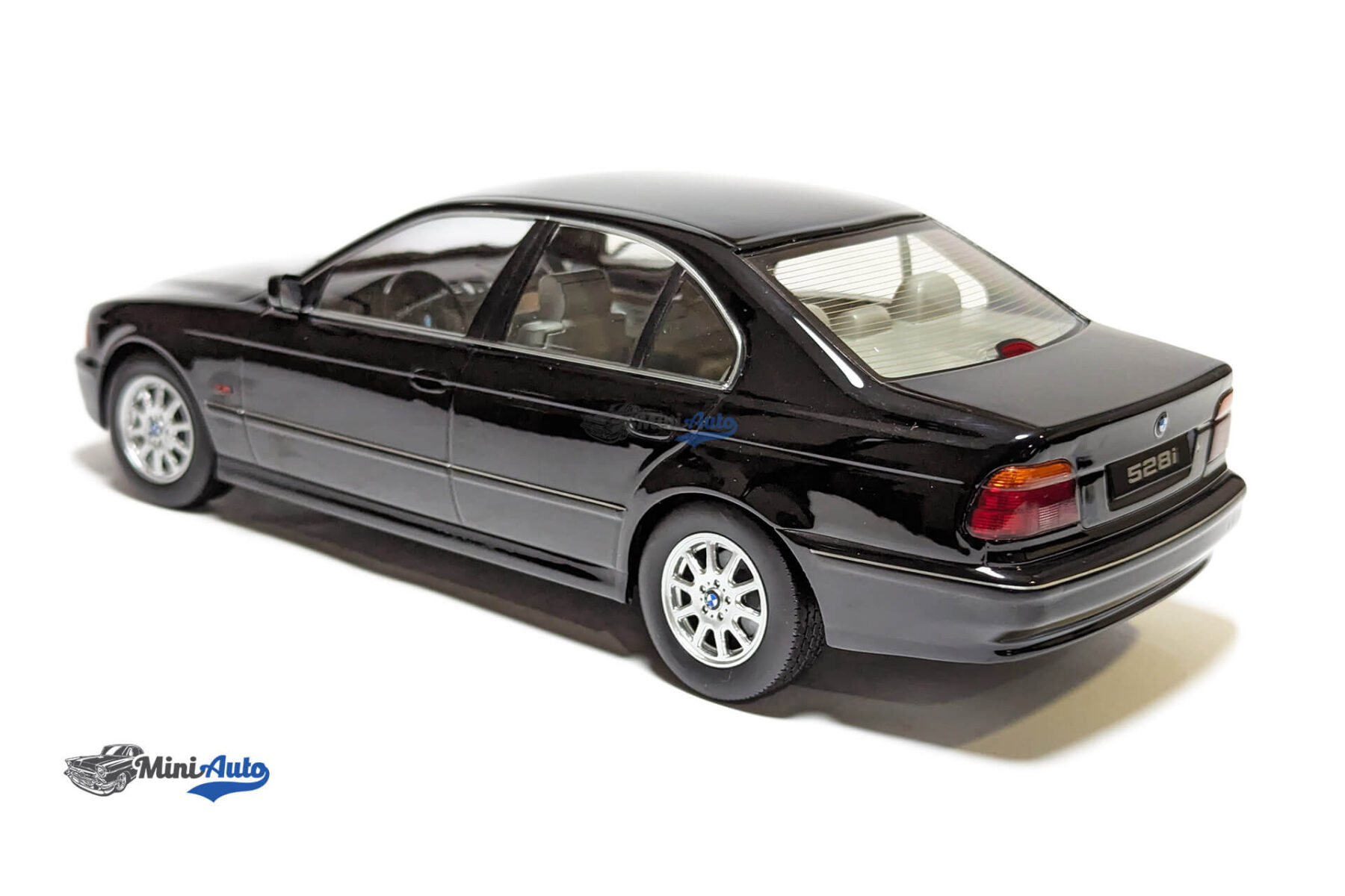 BMW - 5-series 528i (E39) Sedan - 1995 - Black - Image 6