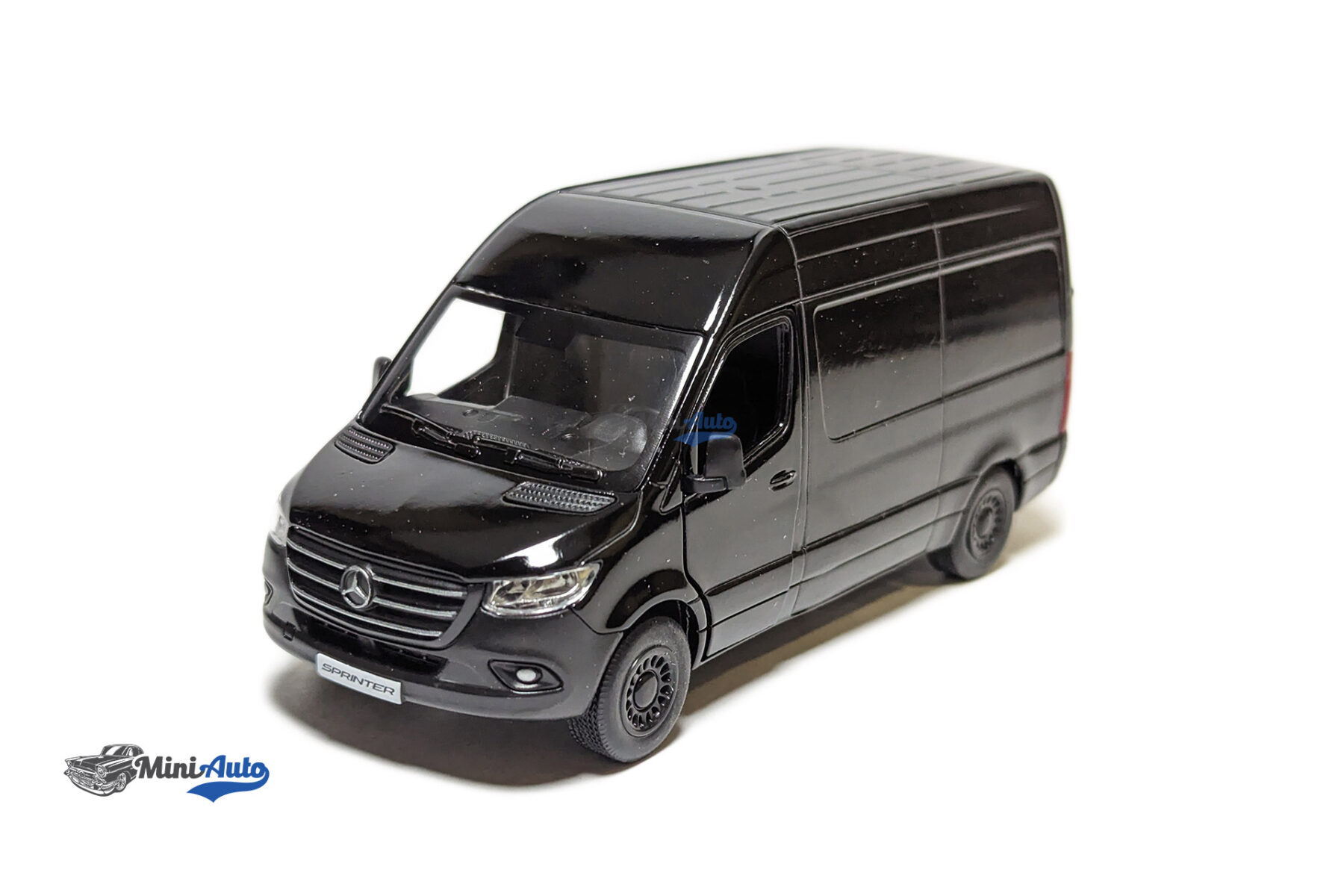 Mercedes Benz Sprinter in window box - 2020 - Black - Image 6