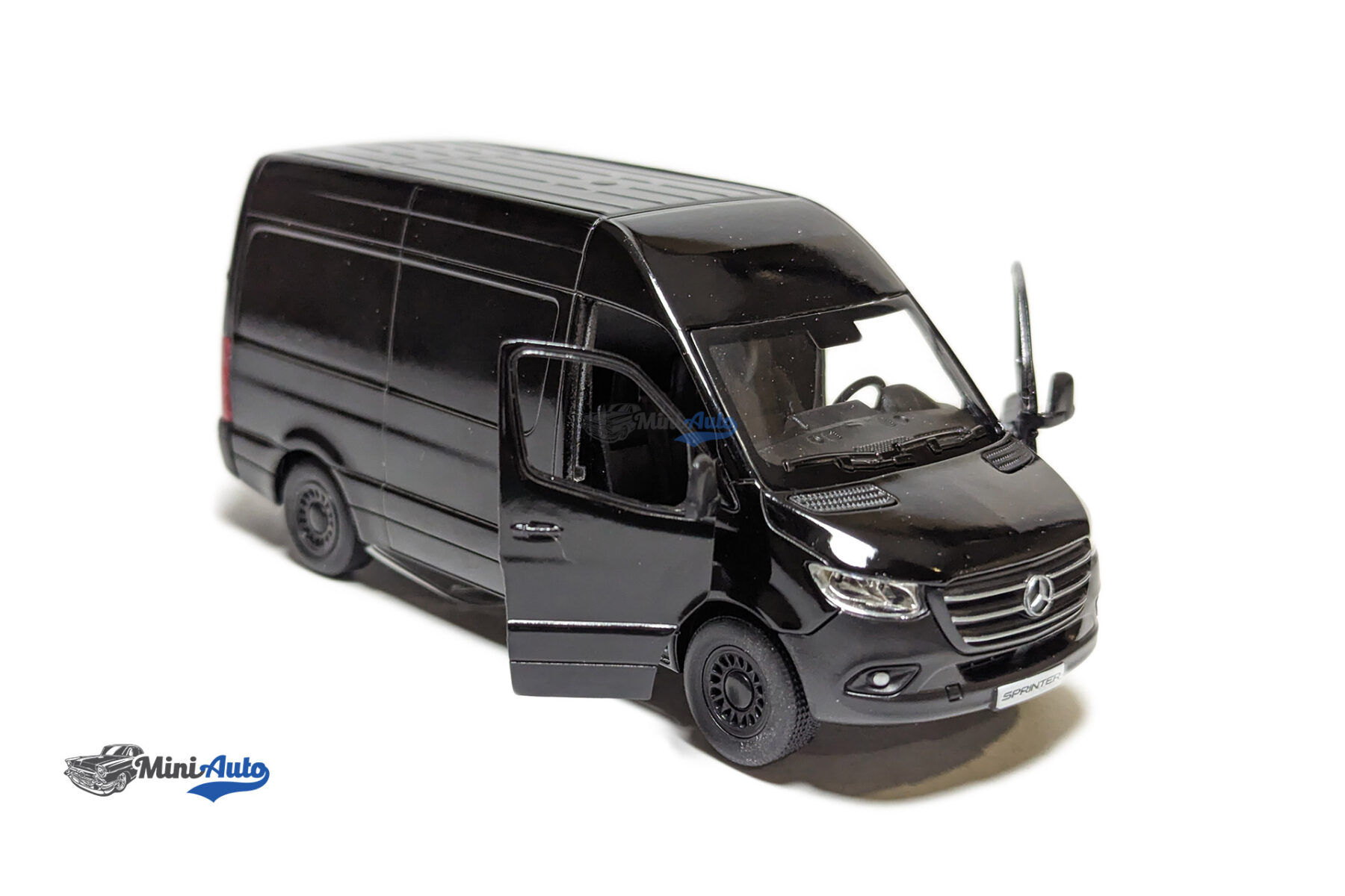 Mercedes Benz Sprinter in window box - 2020 - Black - Image 3