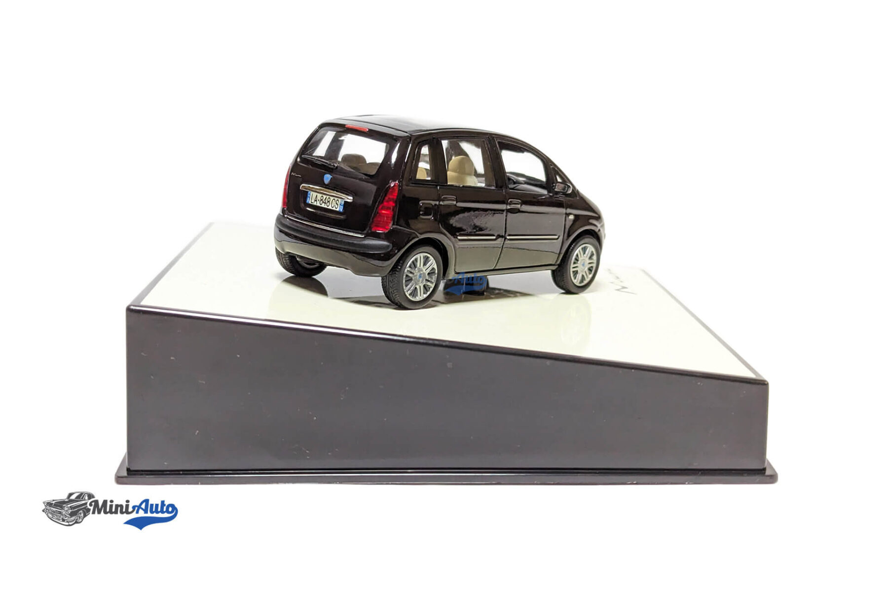 Lancia Musa - Black - Image 4