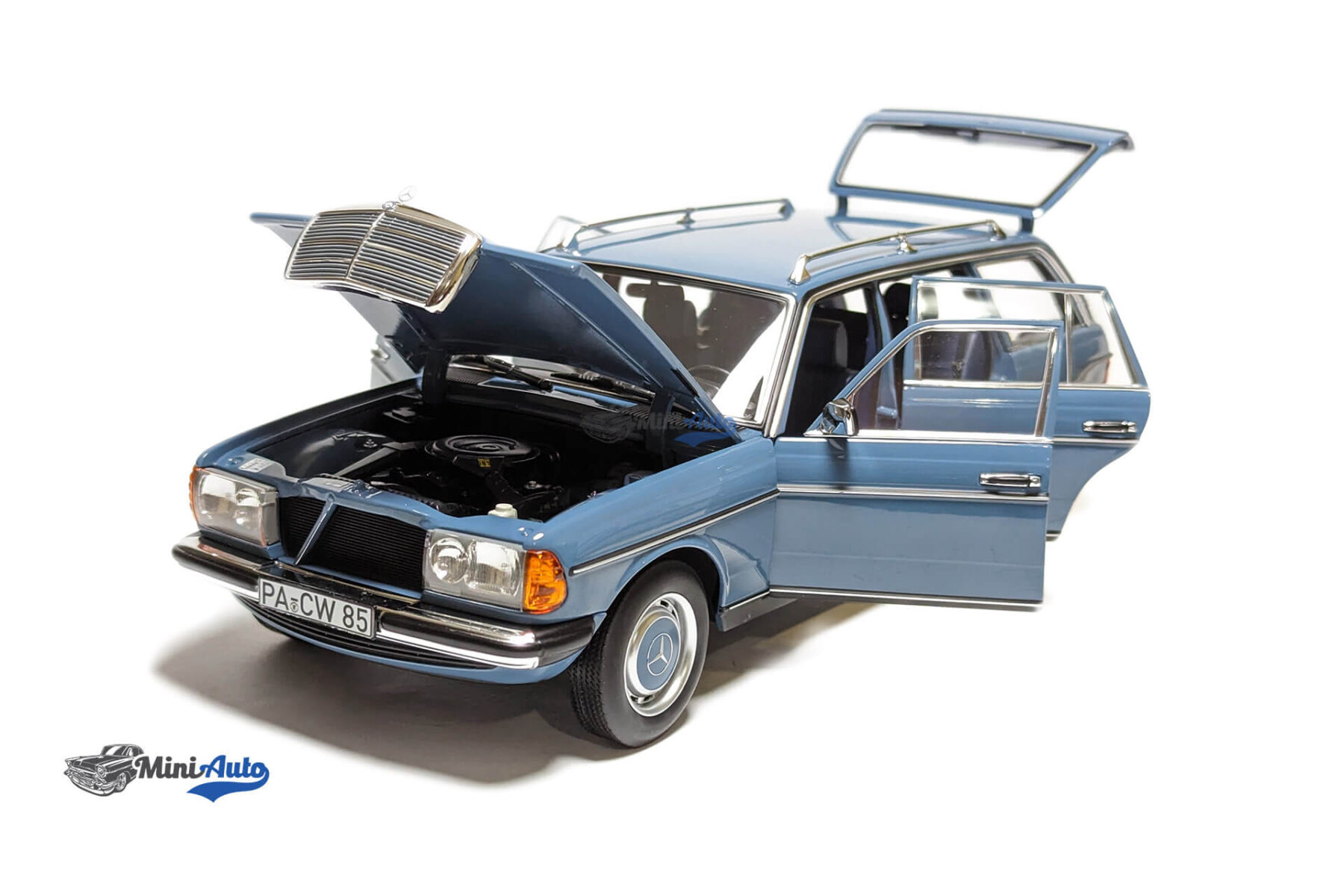Mercedes-Benz E-Class 200T Station Wagon T-model (S123) -  1980 - Blue - Image 2