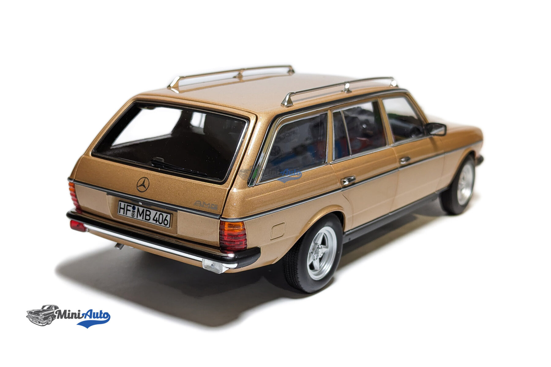 Mercedes-Benz - E-class 200te SW Station Wagon T-model (S123) - With AMG Package Wheels And Front Spoiler - 1982 - Gold - Image 6