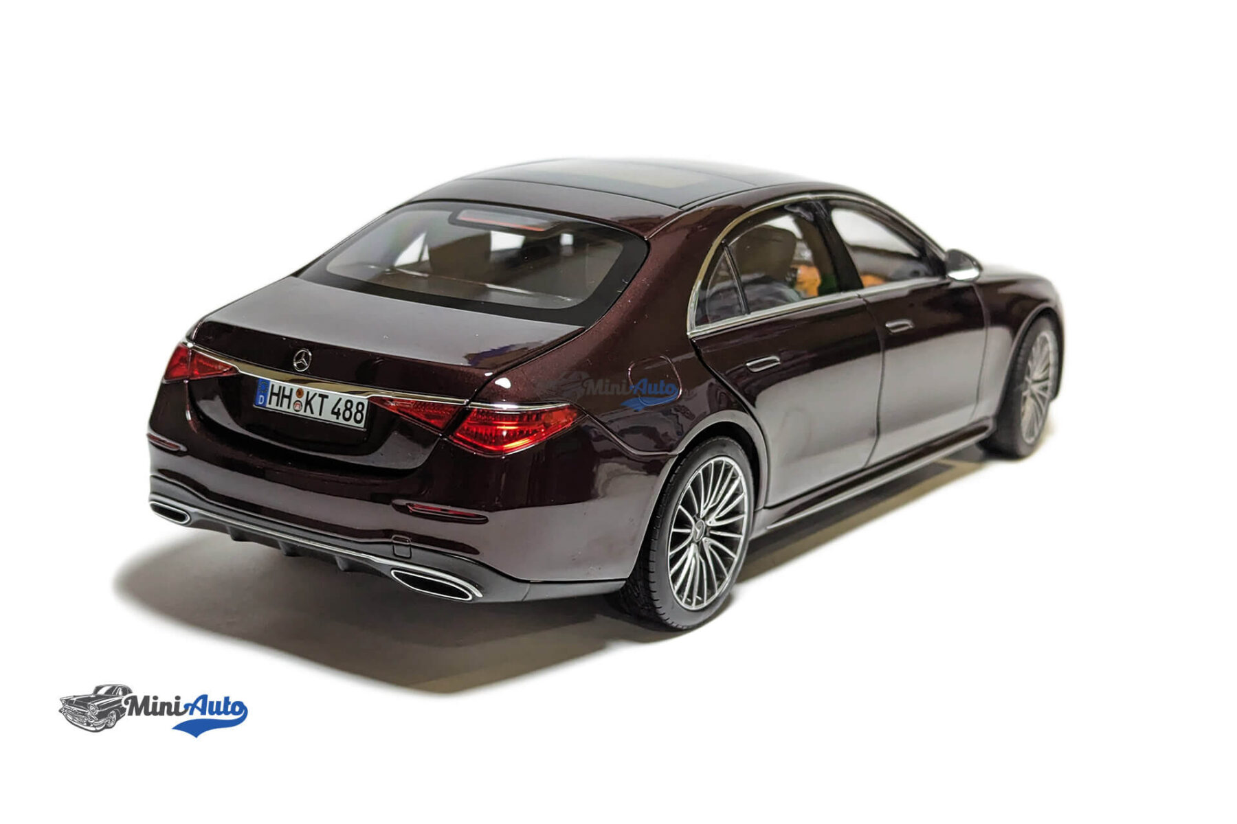 Mercedes-Benz  S-Class AMG Line  - 2021 - Dark Red - Image 7