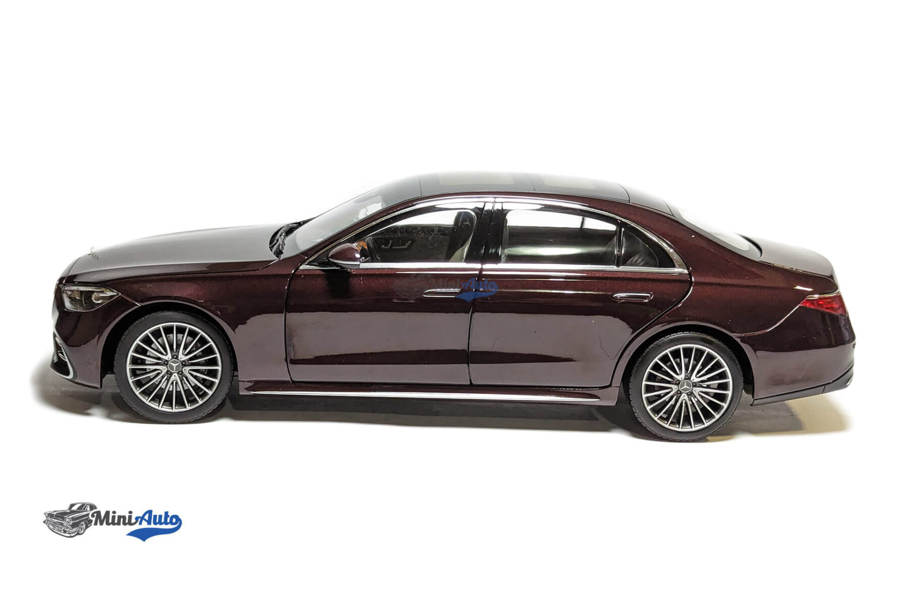 Mercedes-Benz  S-Class AMG Line  - 2021 - Dark Red - Image 6