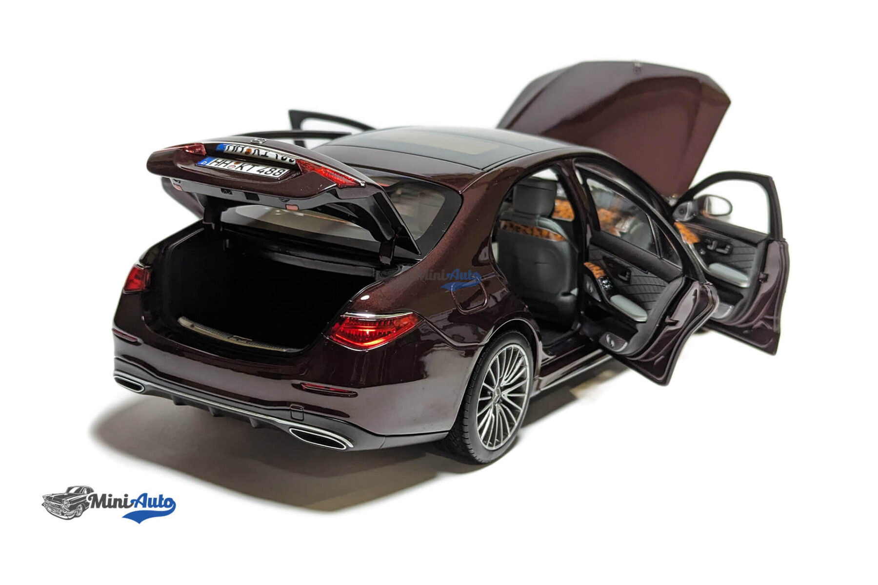 Mercedes-Benz  S-Class AMG Line  - 2021 - Dark Red - Image 3