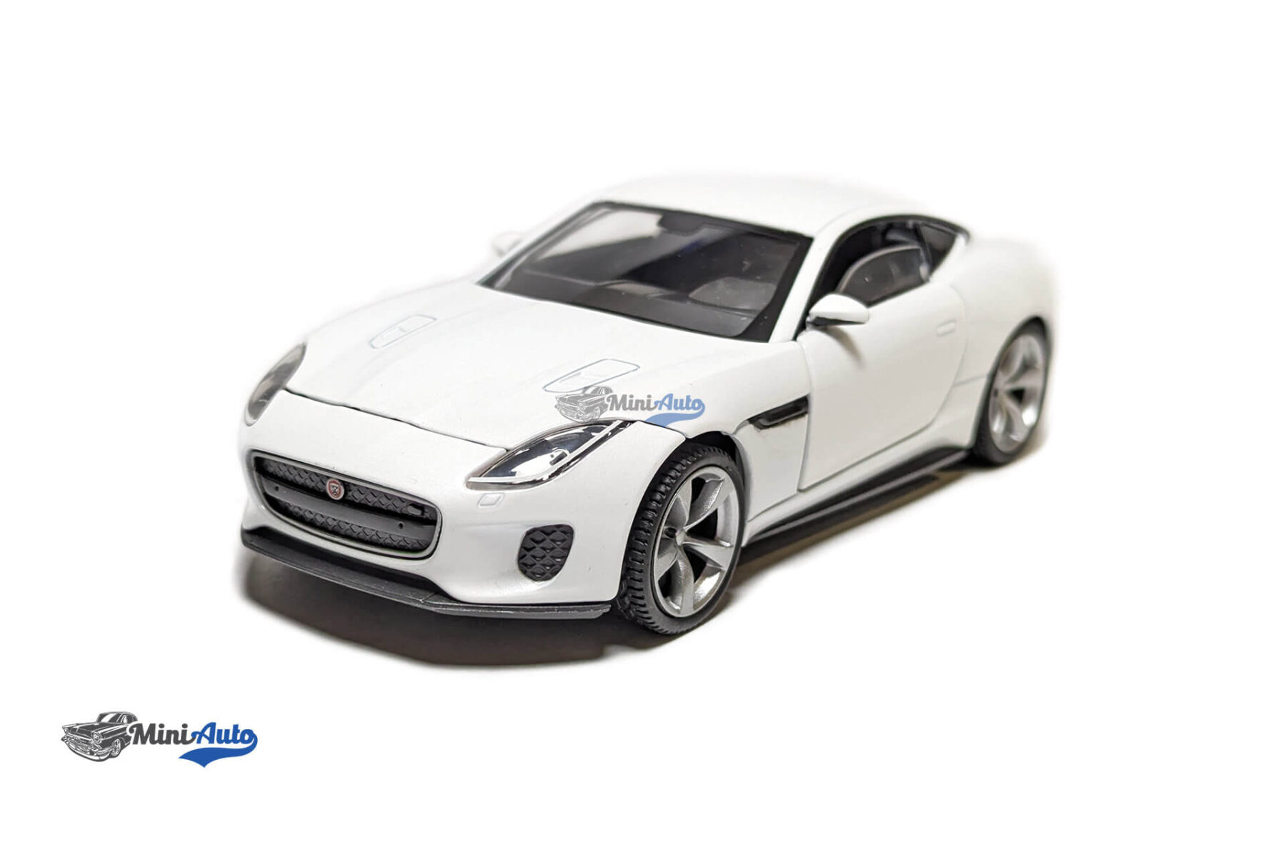 TAY32110022---Jaguar-F-Type---fuji---2017---White_1 Jaguar F-Type - fuji - 2017 - White - Image 1