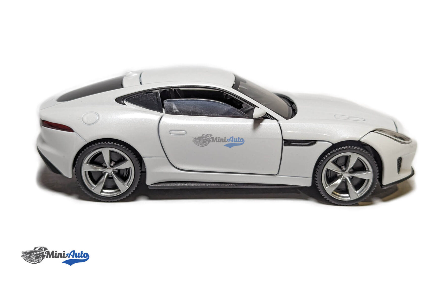 TAY32110022---Jaguar-F-Type---fuji---2017---White_3 Jaguar F-Type - fuji - 2017 - White - Image 11