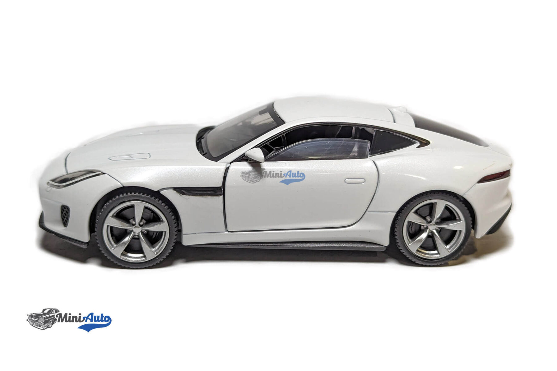 TAY32110022---Jaguar-F-Type---fuji---2017---White_4 Jaguar F-Type - fuji - 2017 - White - Image 10