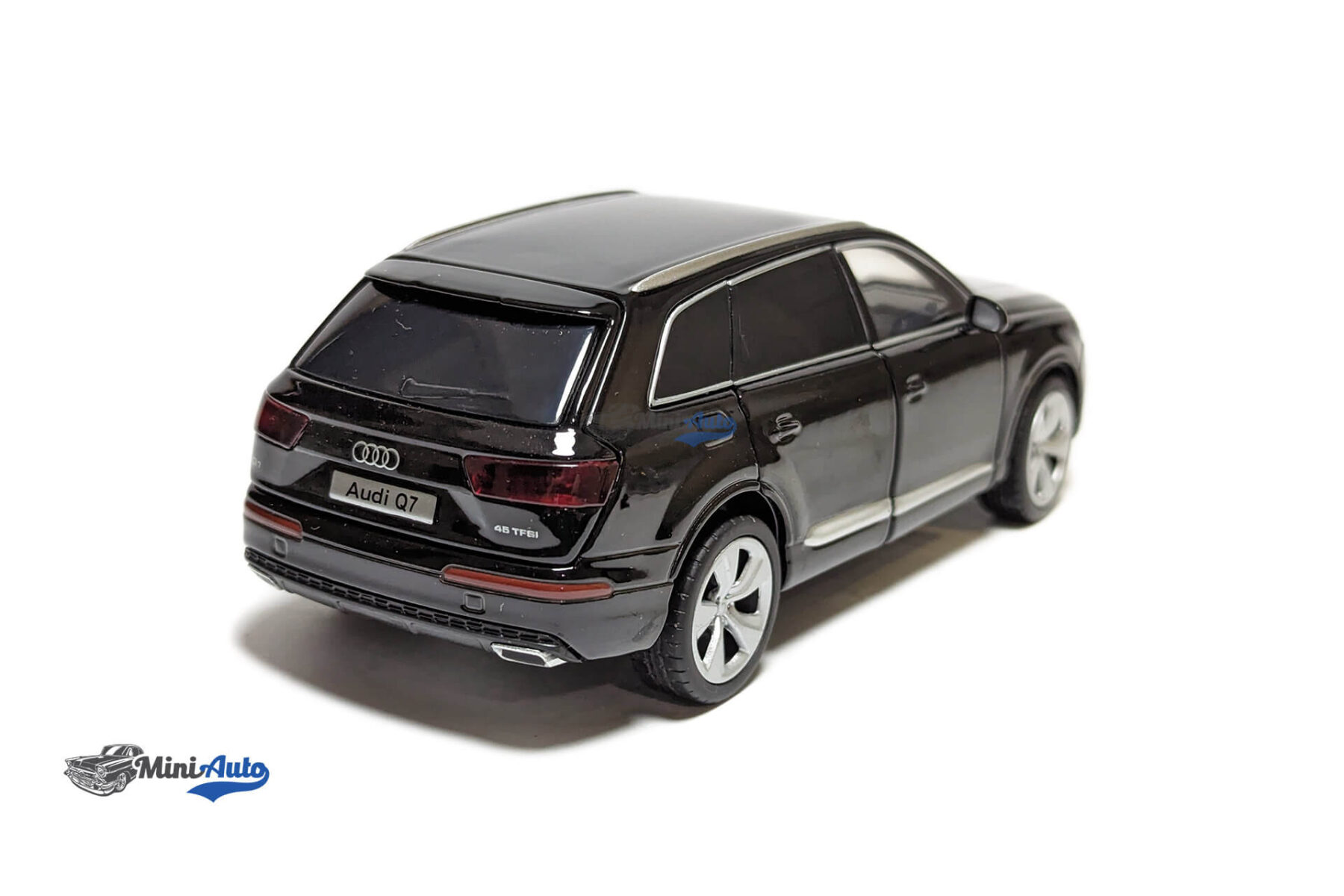 Audi Q7 - 2017 - Black - Image 9