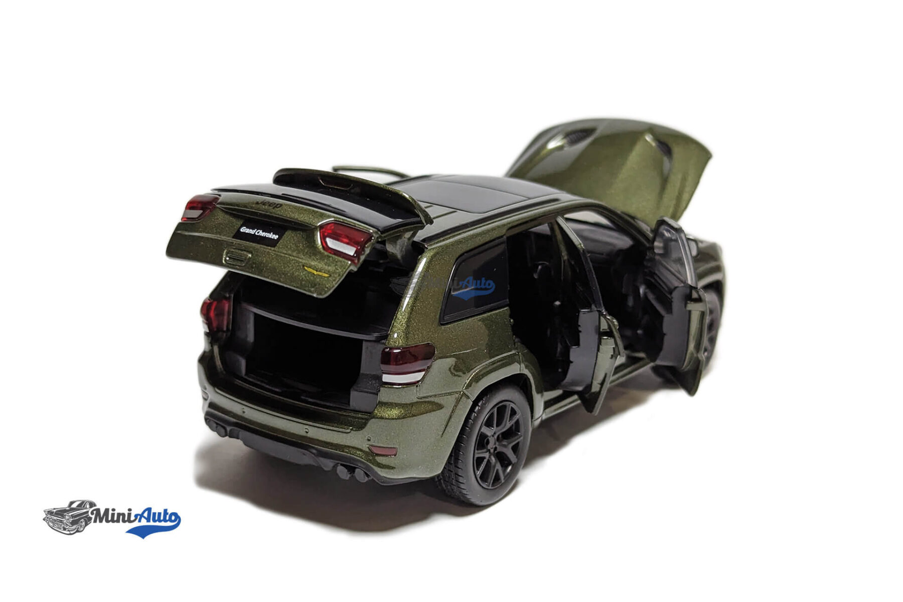 TAY32170013---Jeep-Grand-Cherokee-–-2016-–-Green_10 Jeep Grand Cherokee – 2016 – Green - Image 5