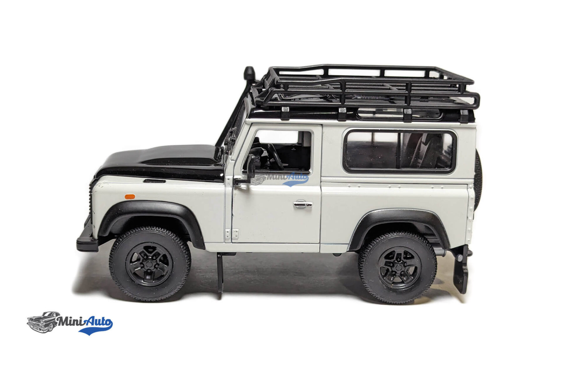 WEL22498SP-WHITE---Land-Rover-Defender-with-roof-rack---White-Black_3 Land Rover Defender with roof rack - White Black - Image 5