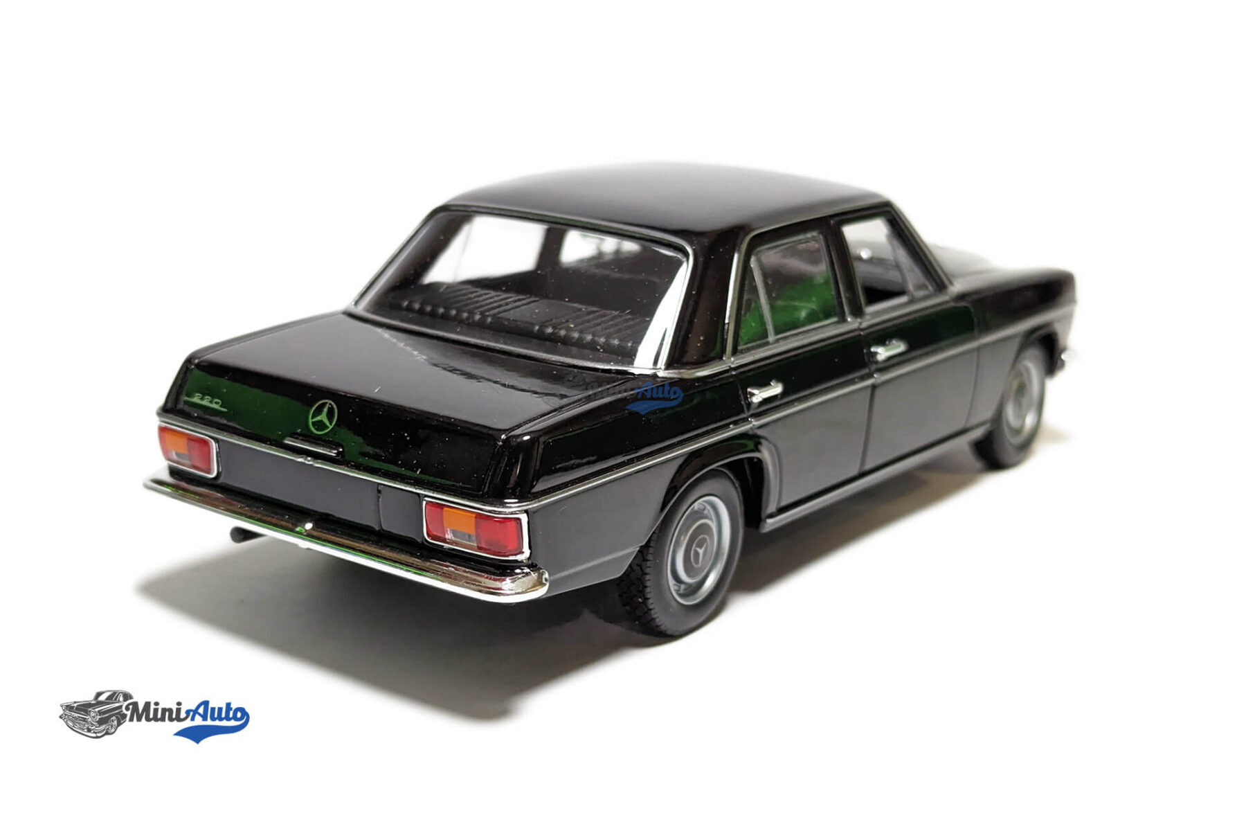 WEL24091W-BLACK---Mercedes-220-(W115)---1968---Black_6 Mercedes 220 (W115) - 1968 - Black - Image 9