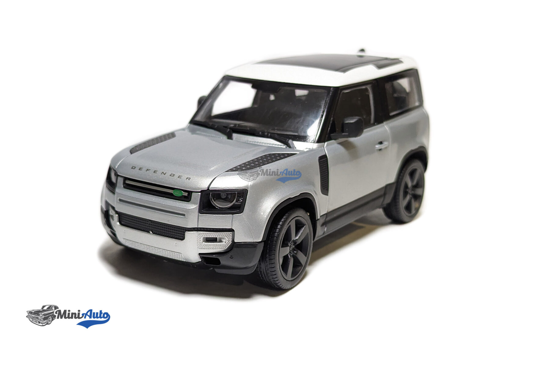 WEL24110WSILVER---Land-Rover-Defender---2020---Silver_1 Land Rover Defender - 2020 - Silver - Image 1