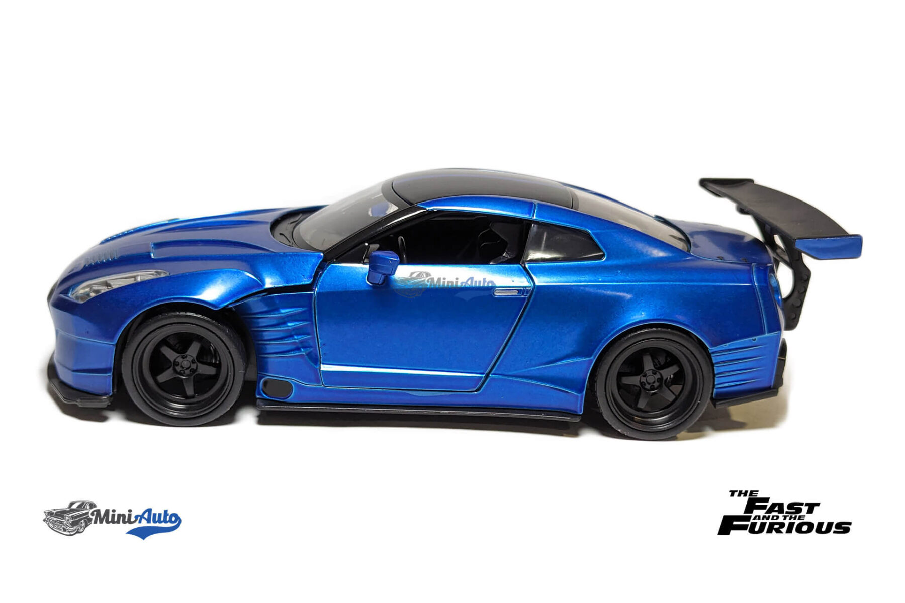 JADA253203014----Brians-Nissan-Skyline-GT-R-R35-Ben-Sopra-Fast-and-Furious---2009---Blue_3 Brians Nissan Skyline GT-R R35 Ben Sopra Fast and Furious - 2009 - Blue - Image 6