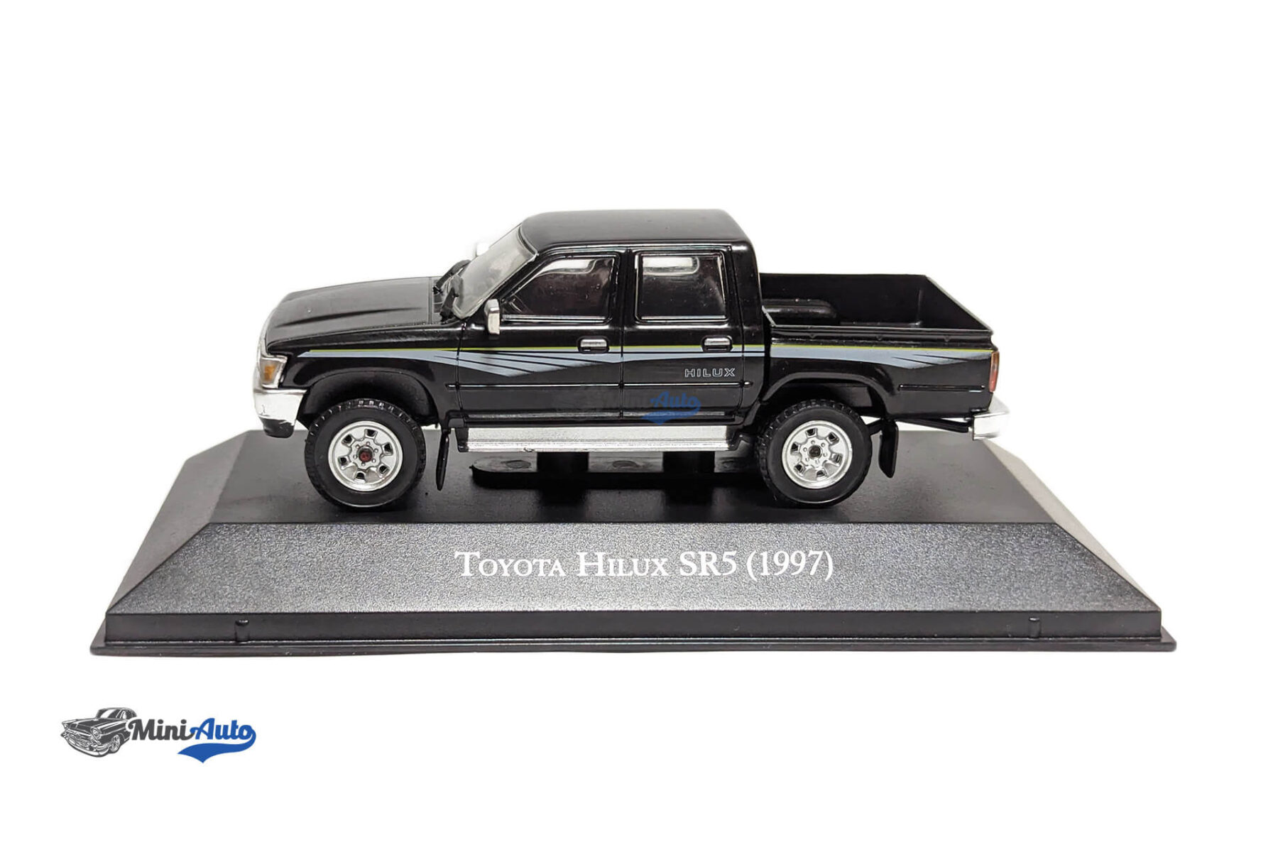 Toyota Hilux SR5 1997 - Black - Image 2