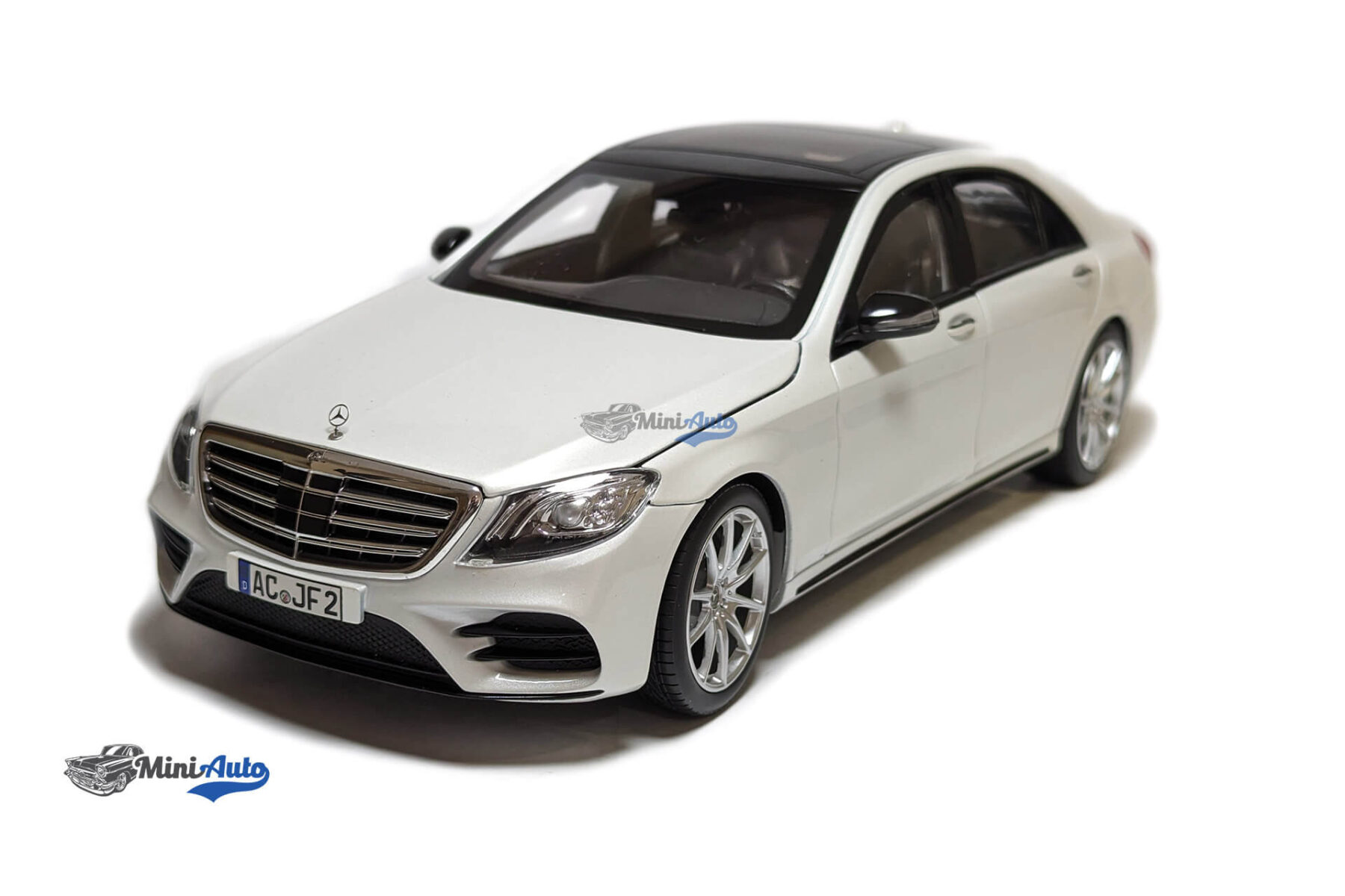 Mercedes Benz S-Class AMG line 2018 - White - Image 5