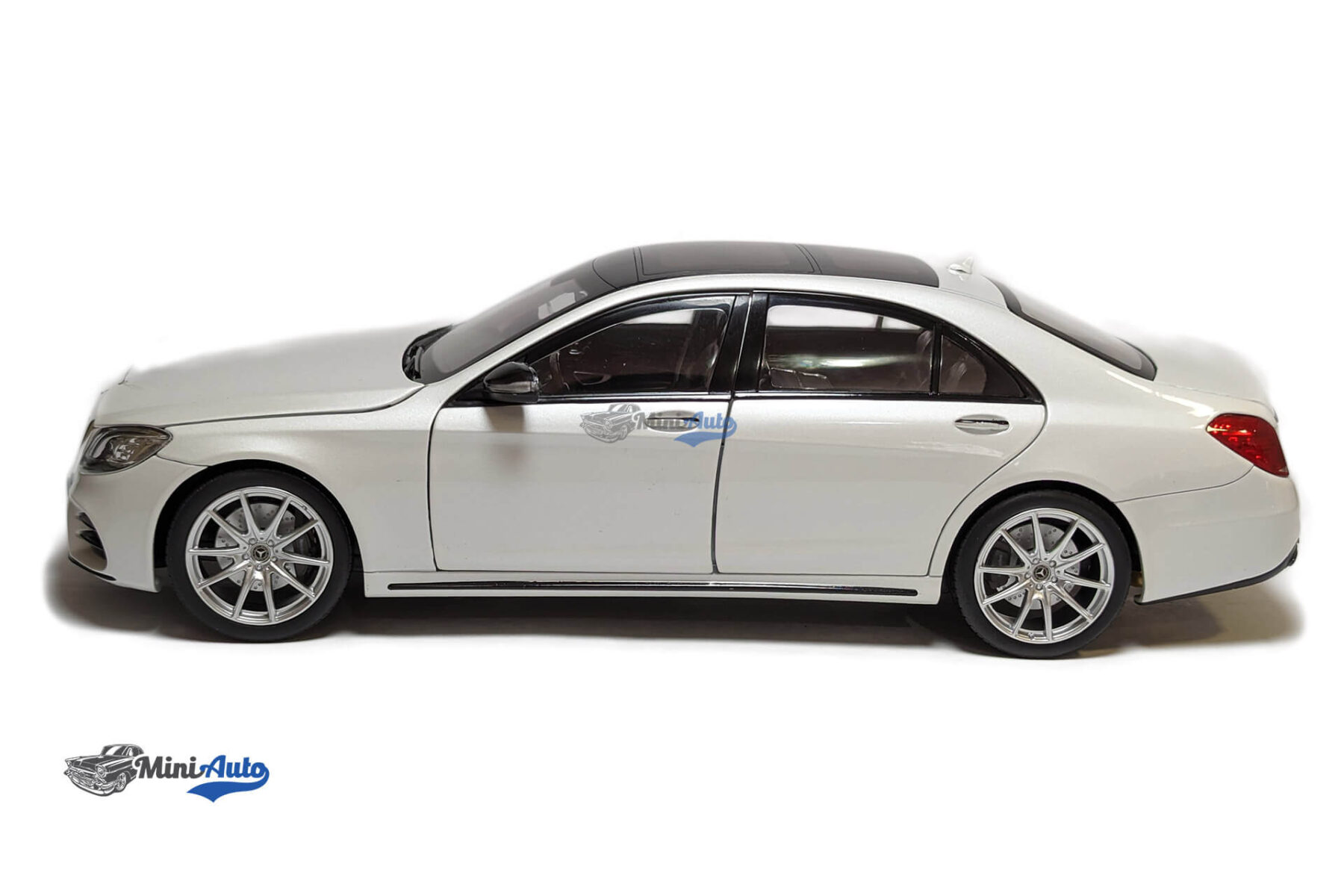 Mercedes Benz S-Class AMG line 2018 - White - Image 7