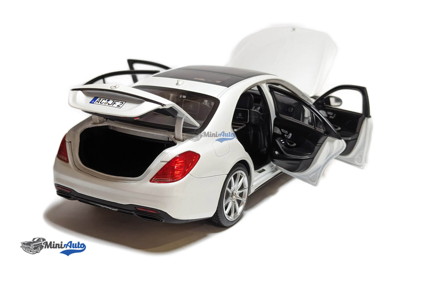 Mercedes Benz S-Class AMG line 2018 - White - Image 3