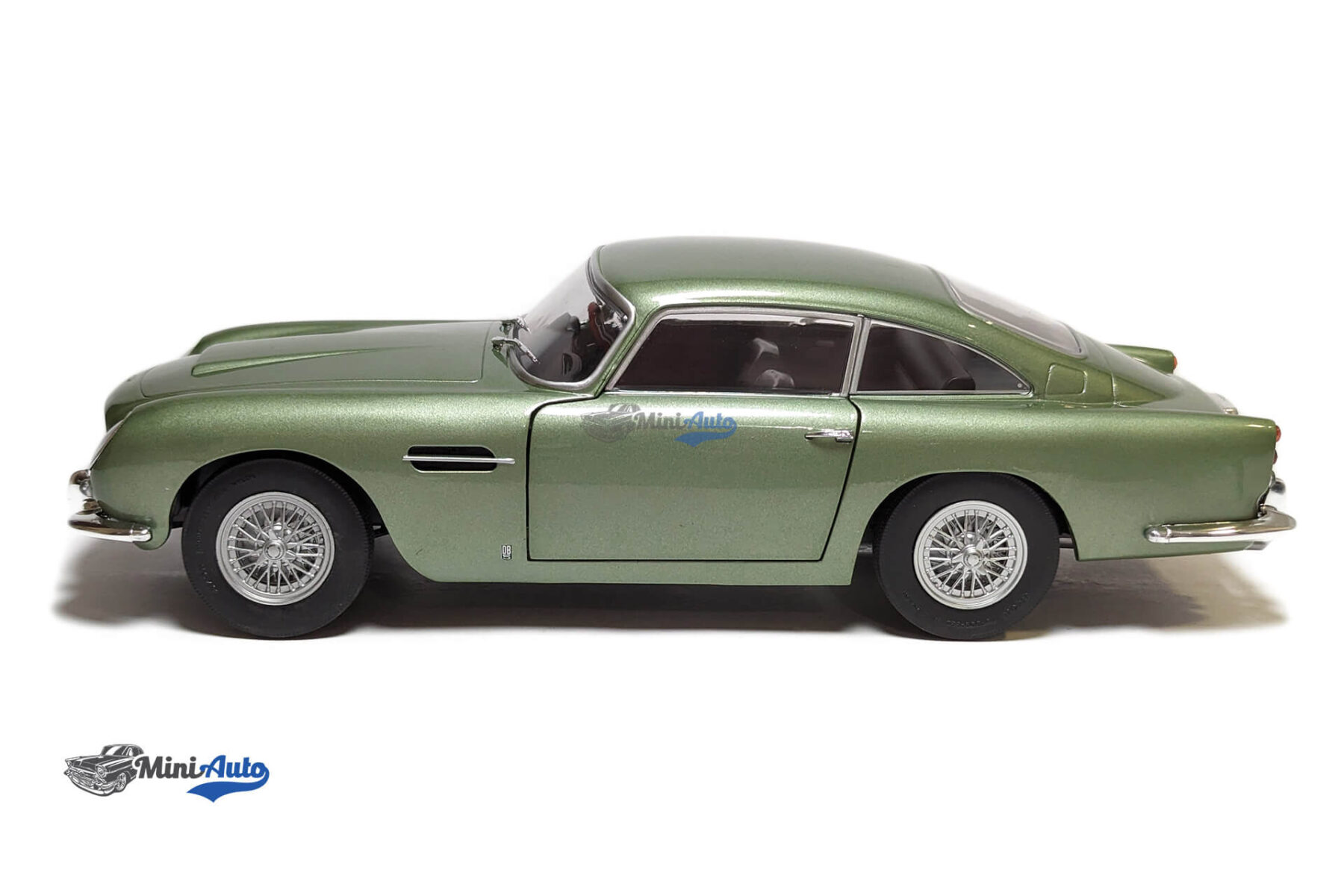Aston Martin DB5 Coupe 1964 - Green - Image 6