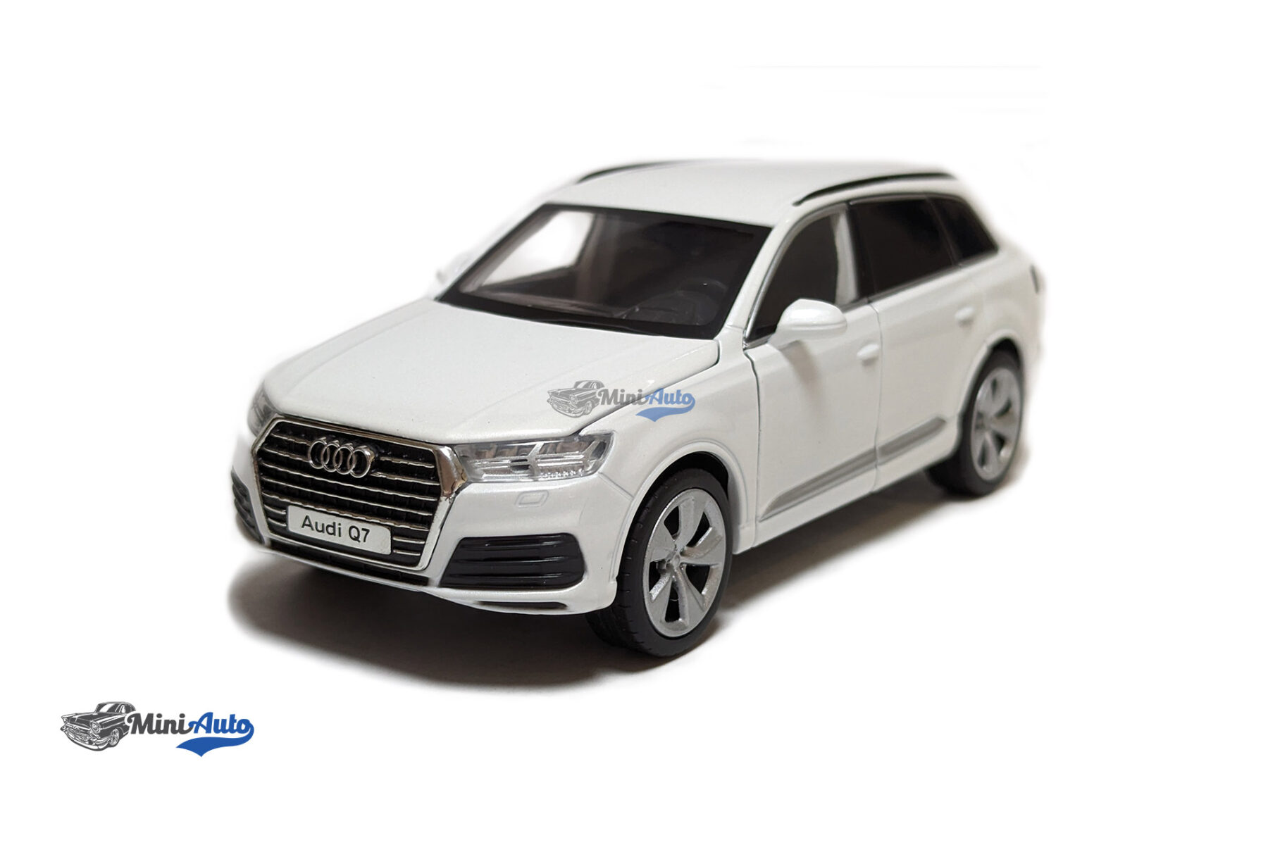 TAY32140026---Audi-Q7---White_1 Audi Q7 - White - Image 1