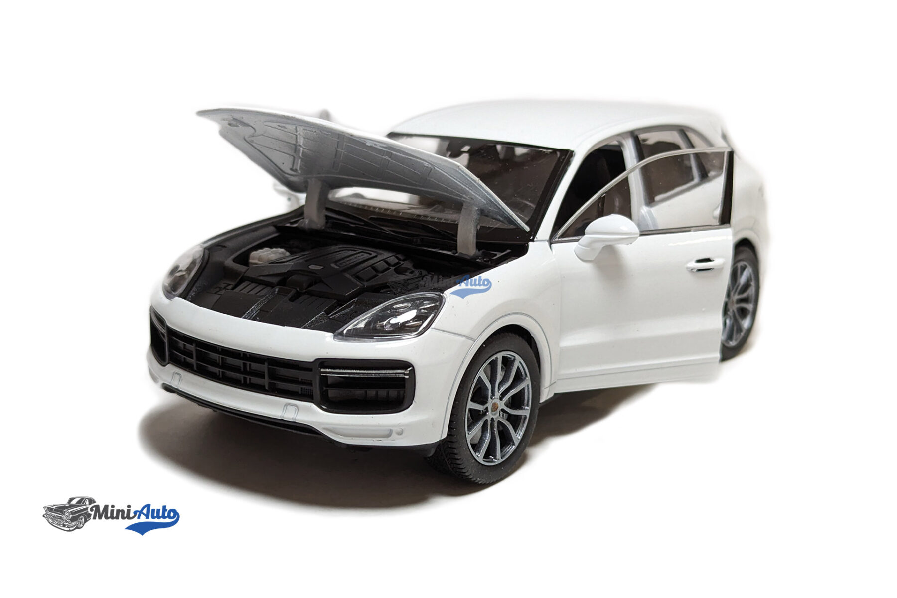 Porsche Cayenne Turbo - White - Image 2