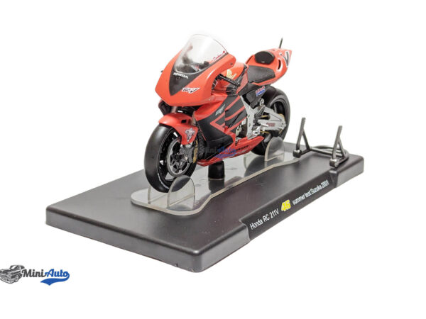 Honda RC211v N 46 Summer Test 2001 Valentino Rossi - Red