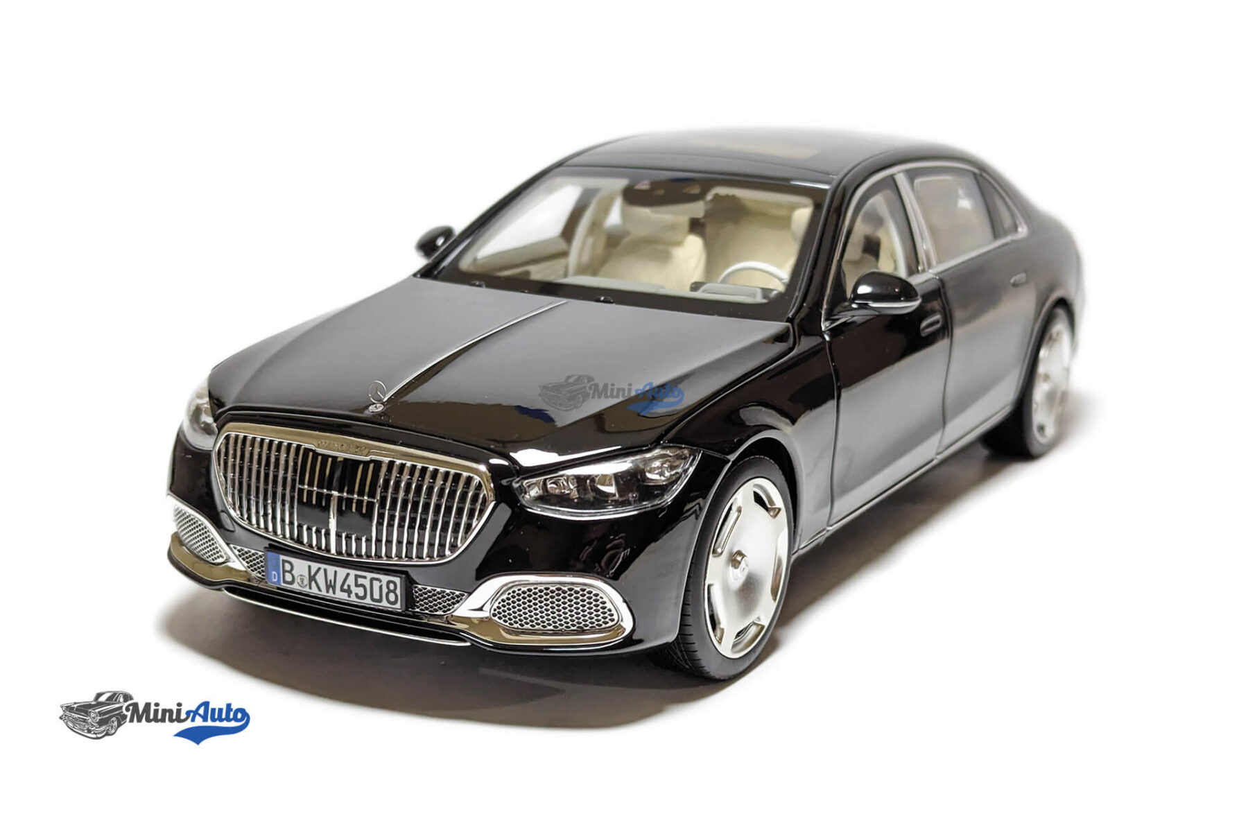 Mercedes-Maybach S 680 4MATIC - 2021 - Black - Image 4