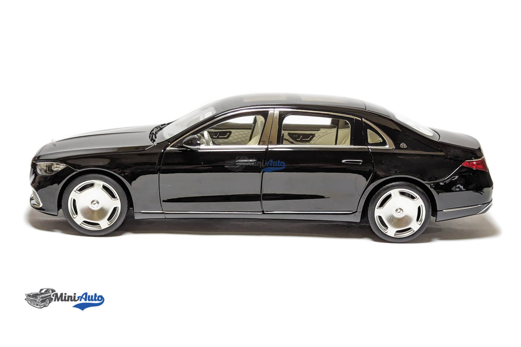 Mercedes-Maybach S 680 4MATIC - 2021 - Black - Image 6