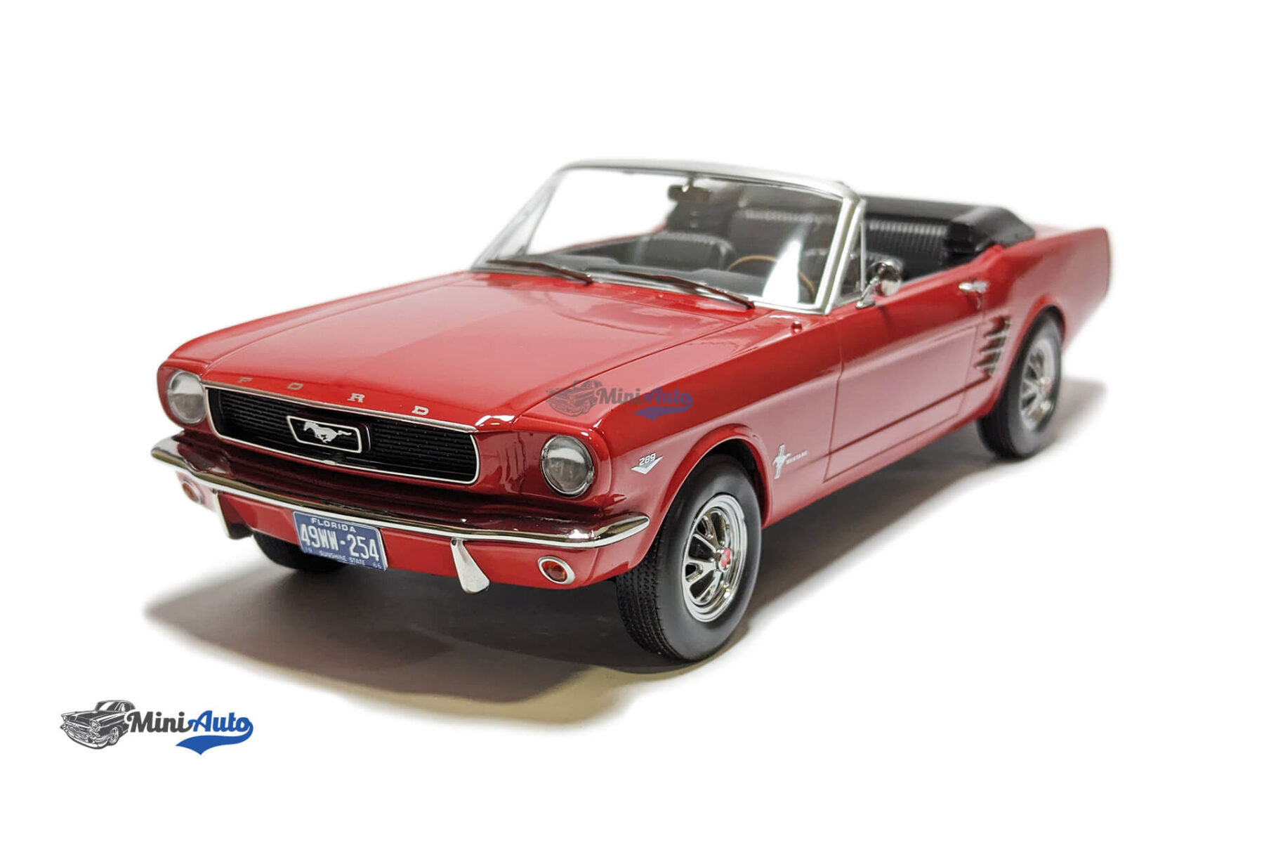 Ford Mustang Covertible - 1966 - Red - Image 3
