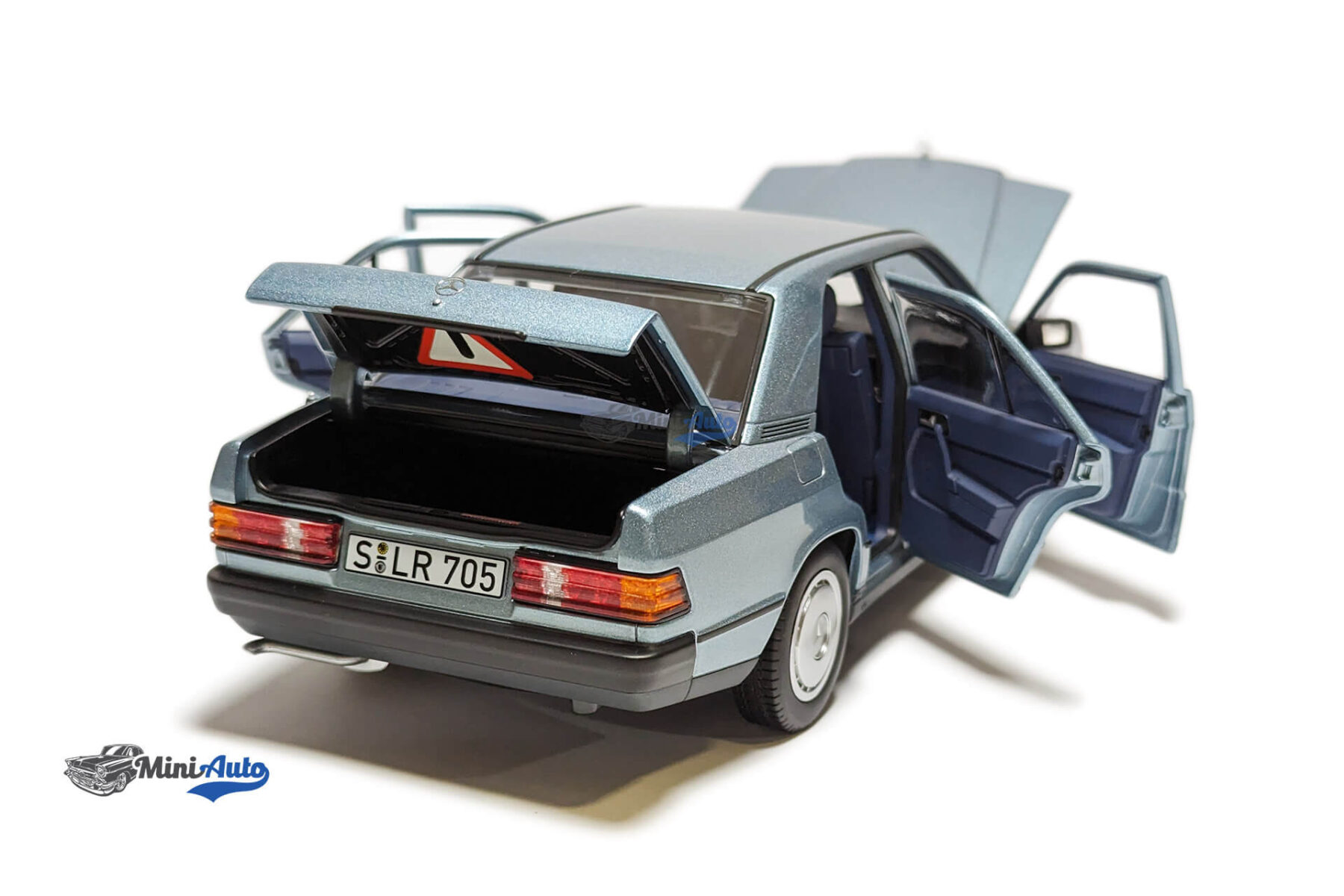 Mercedes Benz 190E (W201) - 1984 - Blue - Image 3