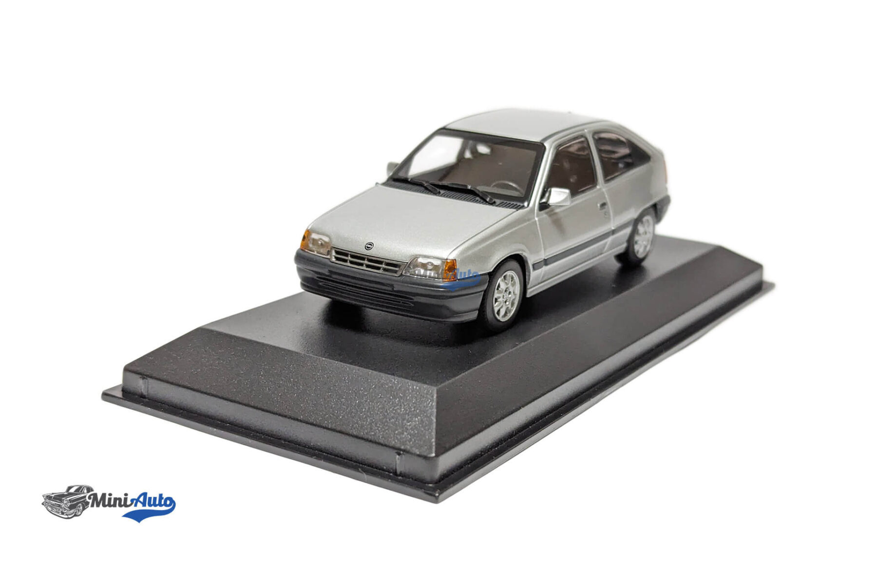 Opel Kadett - 1990 - Silver - Image 3