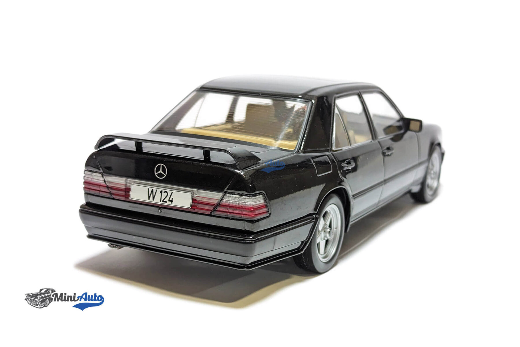 Mercedes W124 Tuning - 1990 - Black - Image 4