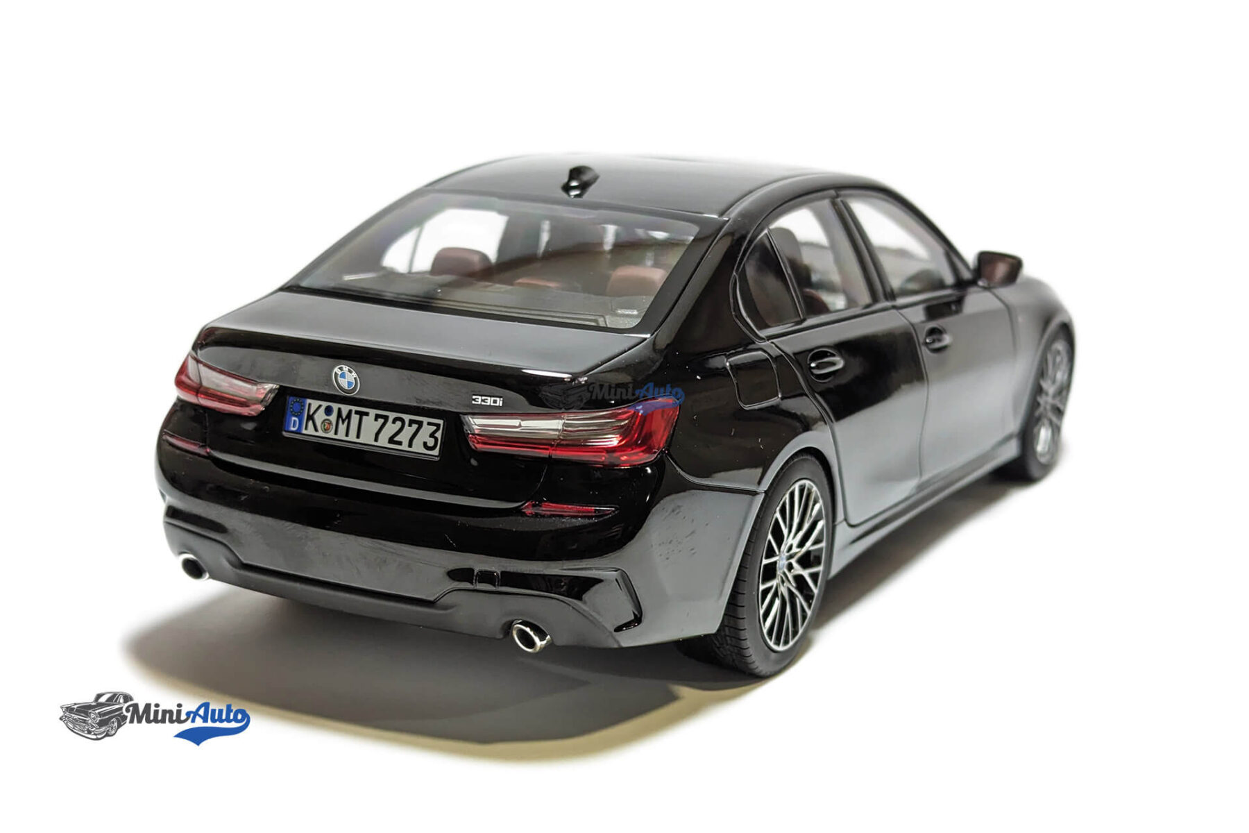 N183277---BMW-330i---2019---Black_1 BMW 330i - 2019 - Black - Image 4