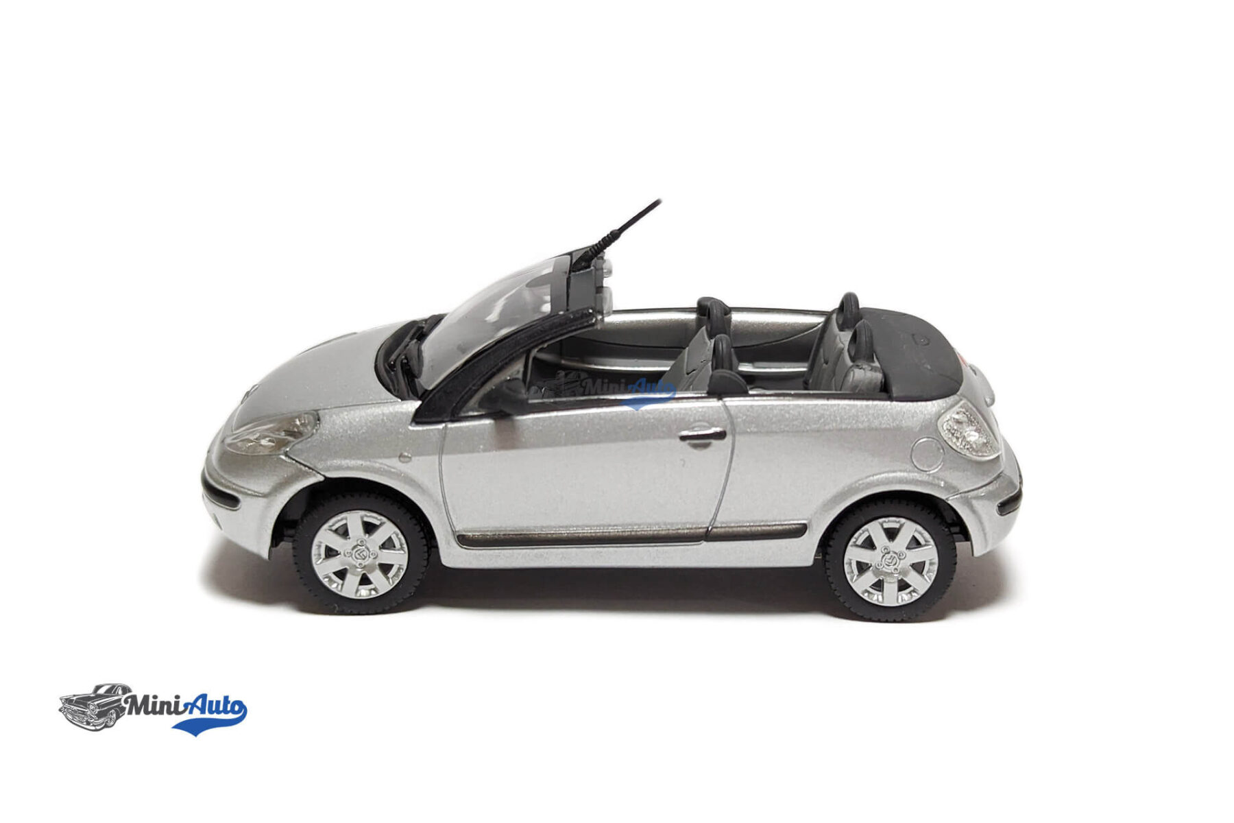 NOR009466---Citroen-C3-Pluriel---2004---Silver_3 Citroen C3 Pluriel - 2004 - Silver - Image 2