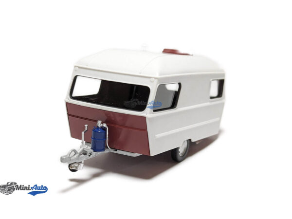 Caravan IV - White/red