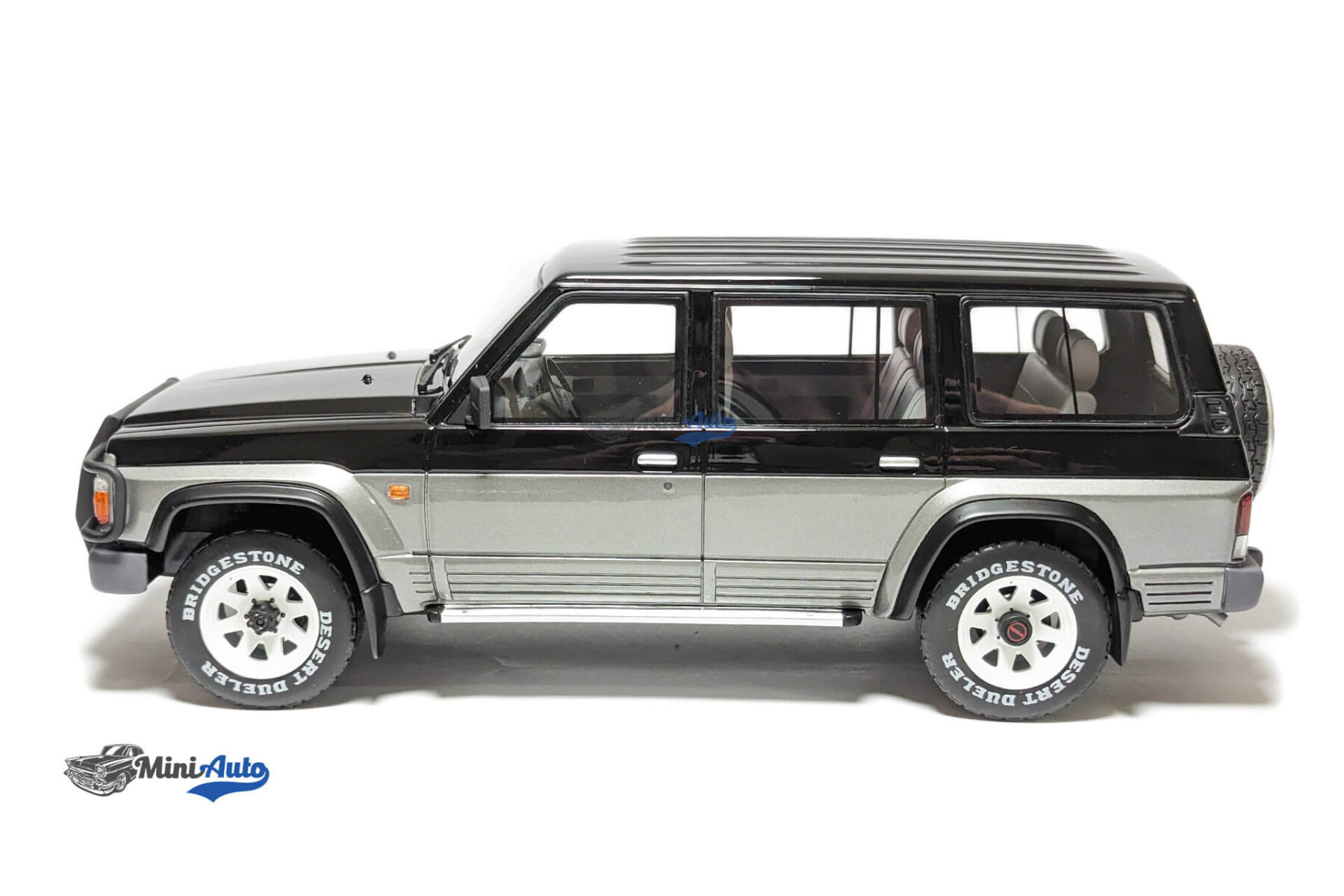 Nissan Patrol GR Y60 - 1992 - Grey - Image 2