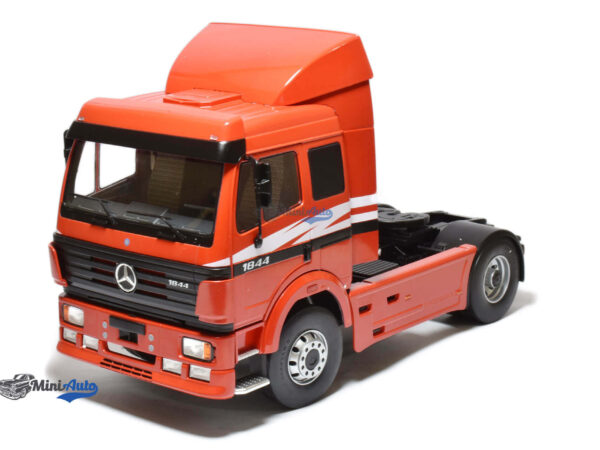 Mercedes-Benz SK II 1844 - 1994 - Red