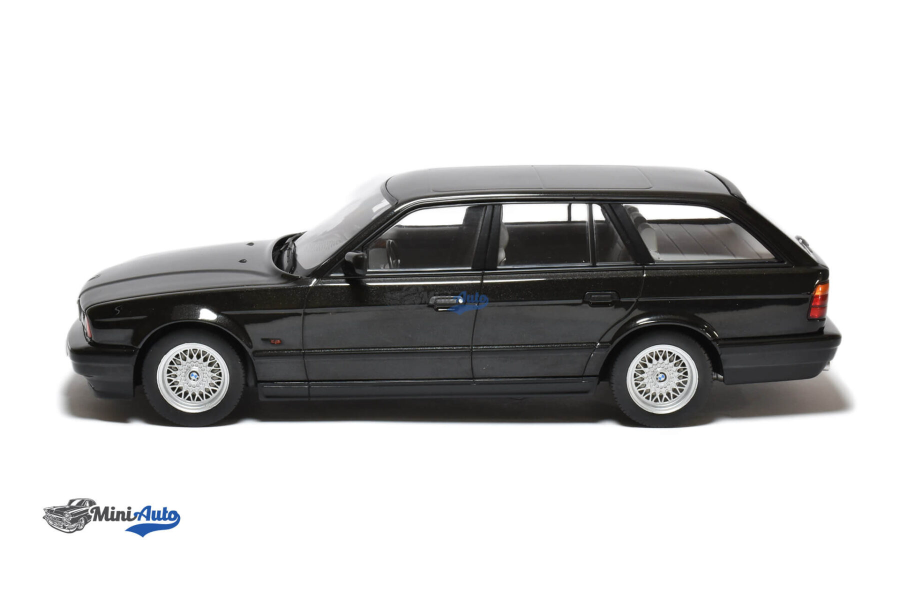 BMW 5 E34 Touring - 1989 - Black - Image 3