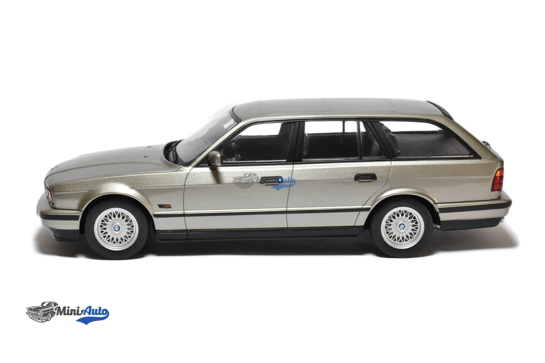 BMW 5 E34 Touring - 1989 - Grey - Image 3
