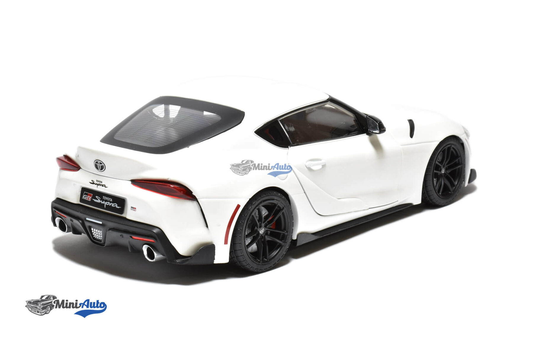 Toyota Supra Gr - 2023 - White - Image 3