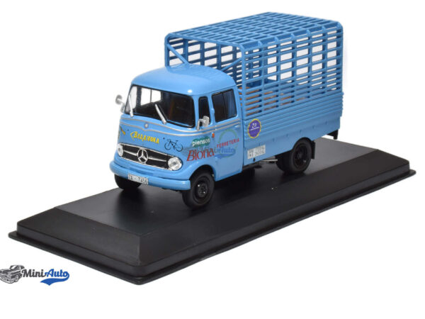 Mercedes Benz L319D Truck Piensos Biona - 1963 - Blue