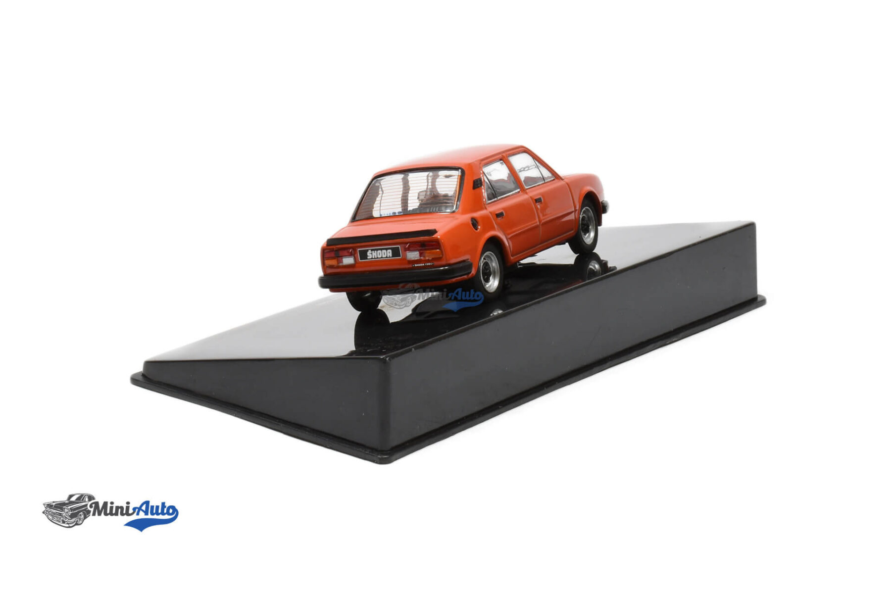 Skoda 120L - 1983 - Red - Image 2