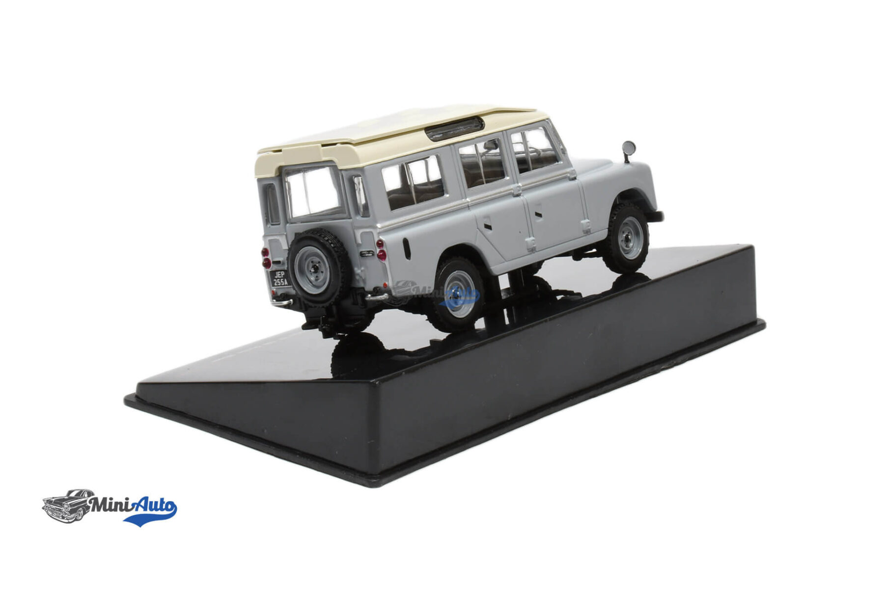 Land Rover II 109 Station Wagon - 1978 - Grey - Image 2