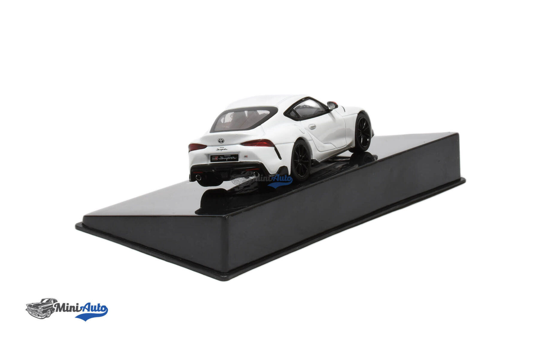 Toyota Supra - 2020 - White - Image 2