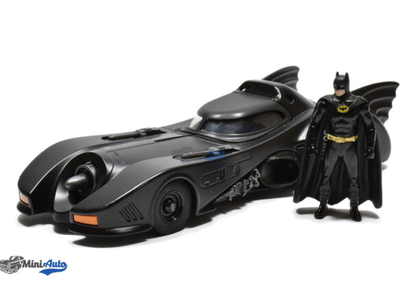 Batmobile With Batman - 1989 - Matt Black