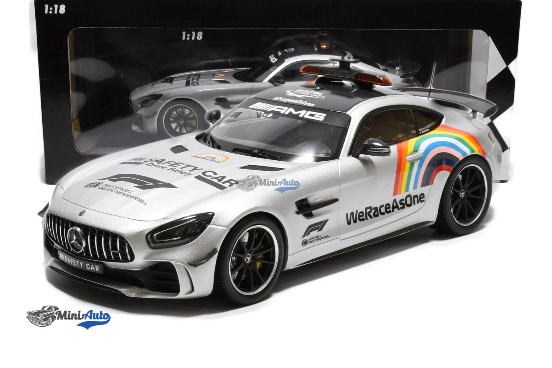 MC155036092---Mercedes-AMG-GTR---2017---Silver_4 Mercedes AMG GTR - 2017 - Silver - Image 4